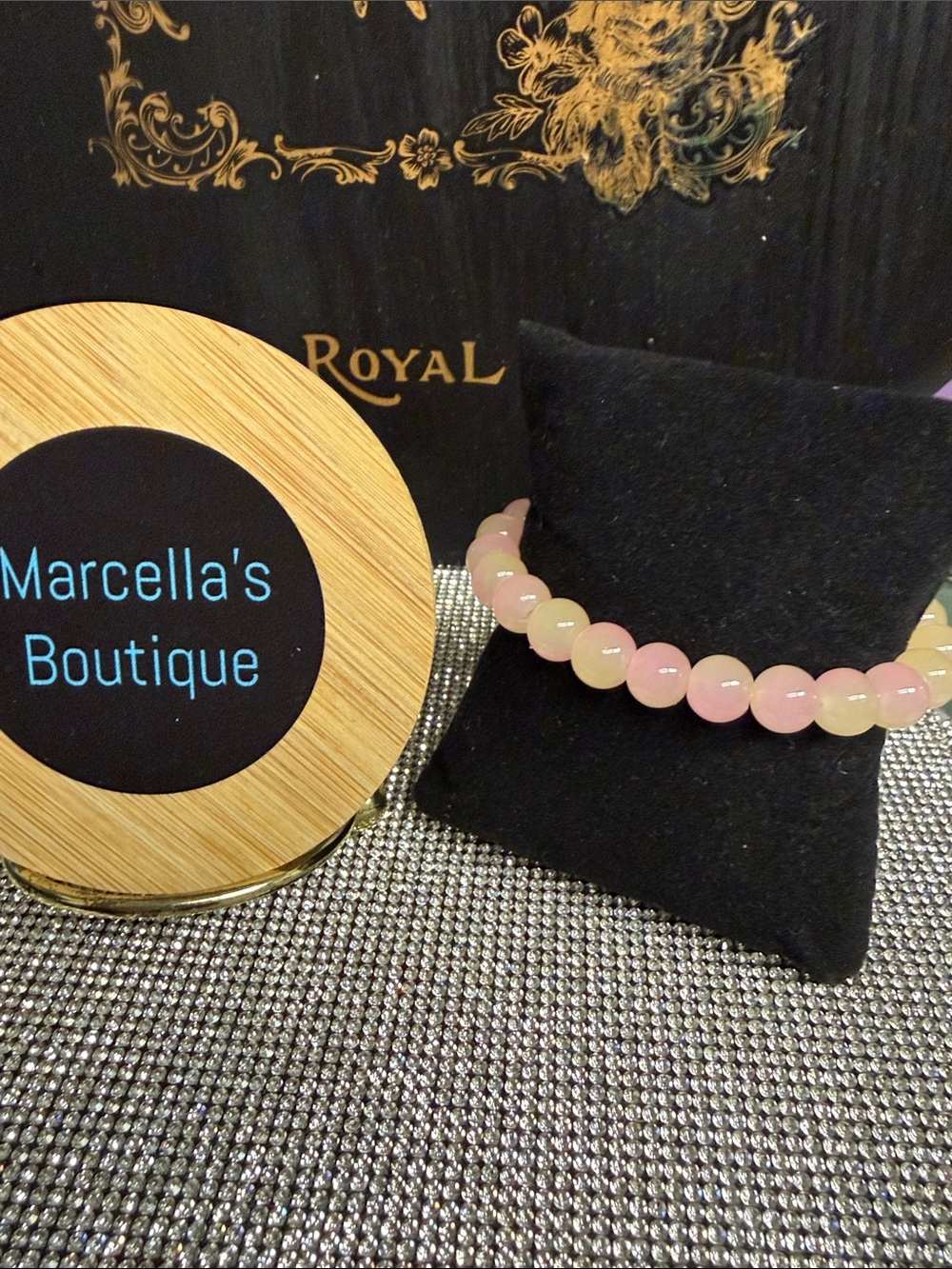 Pink Beaded Stretch Bracelet with jewelry bag. 🆕